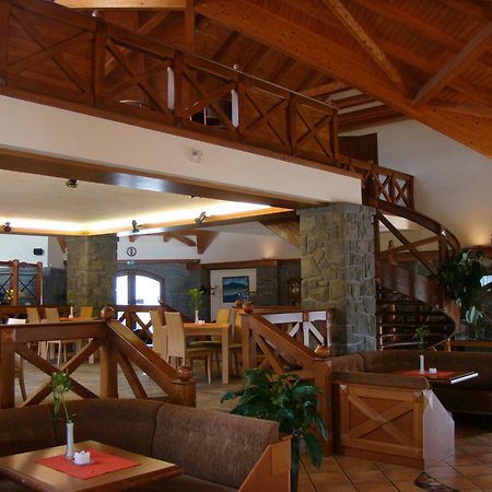 Club Apartments Celadna Luaran gambar