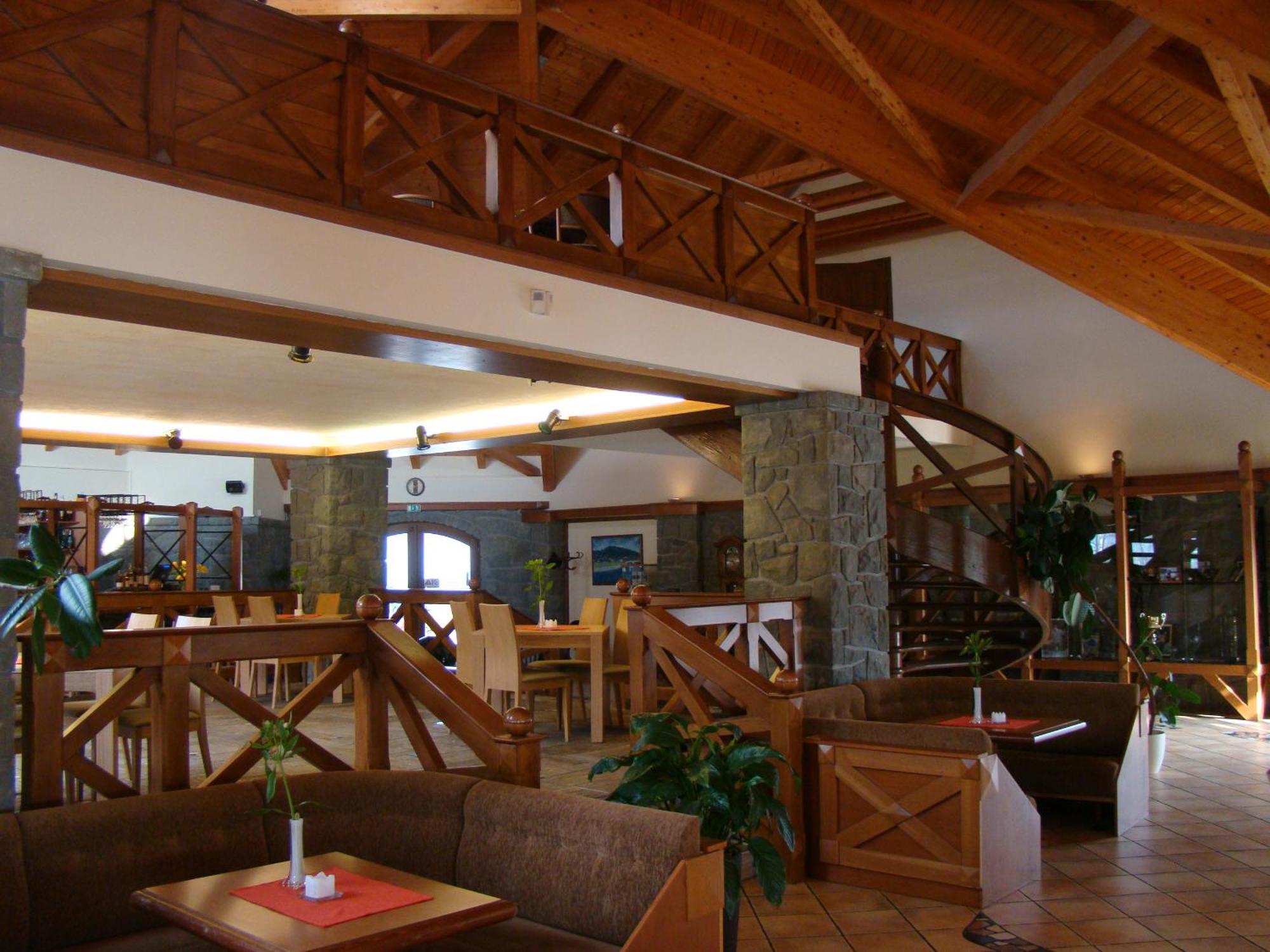 Club Apartments Celadna Luaran gambar
