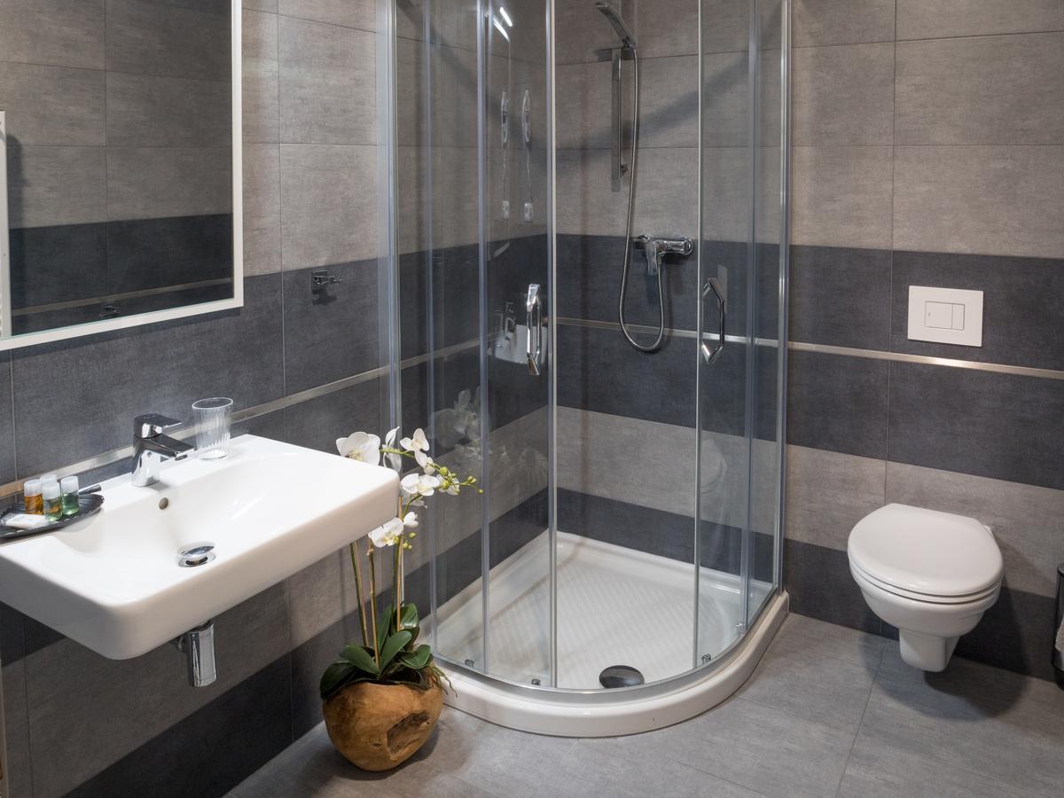 Club Apartments Celadna Luaran gambar