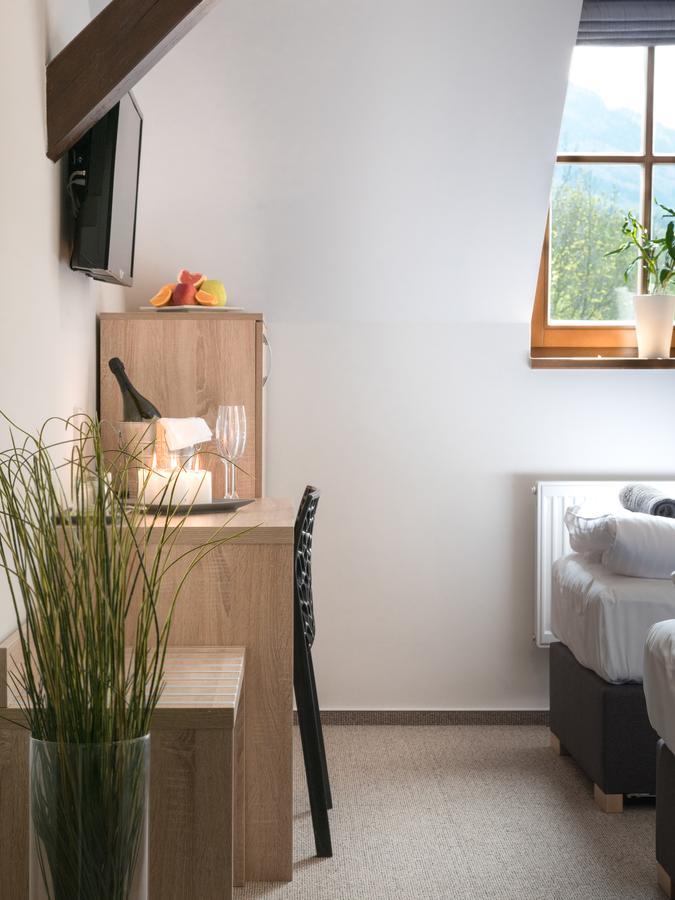 Club Apartments Celadna Luaran gambar